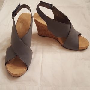 Comfy Blue-Gray Wedges